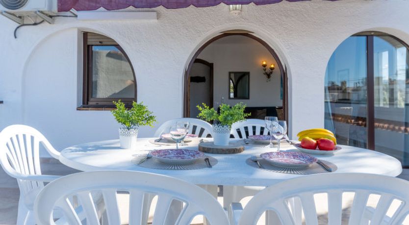 Photo of Melrose place Apartment 3