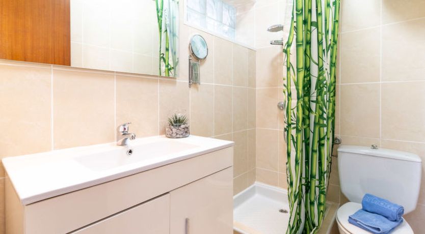 Photo of Melrose place Apartment 3