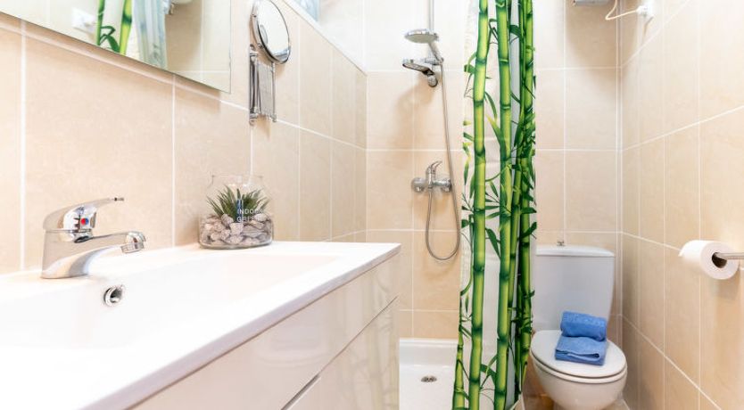 Photo of Melrose place Apartment 3