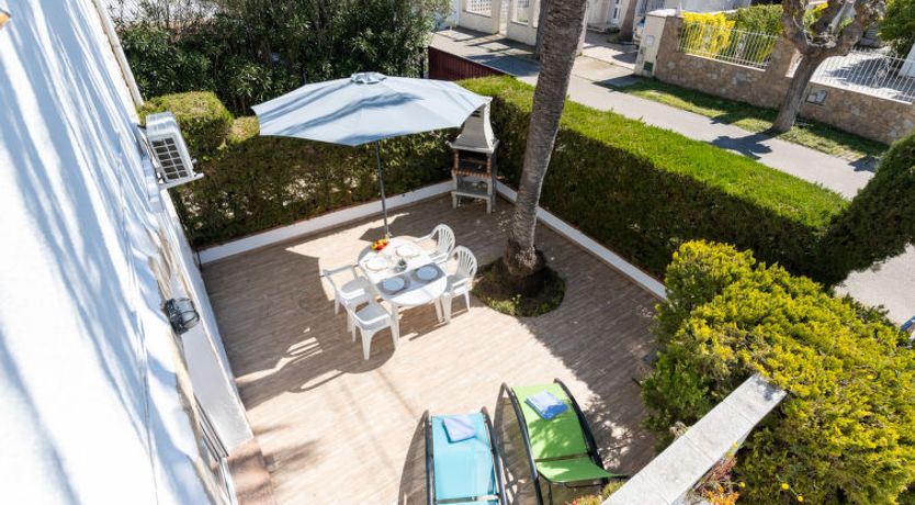 Photo of Melrose place Apartment 2