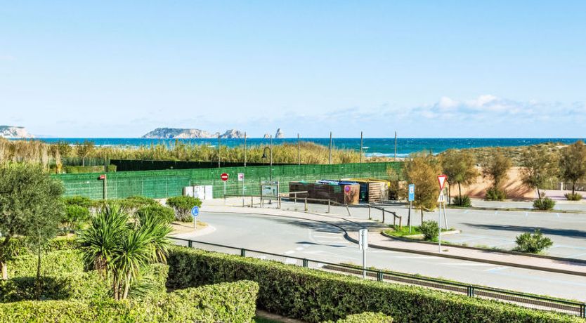 Photo of "Port Pals Sea View" Apartment 5