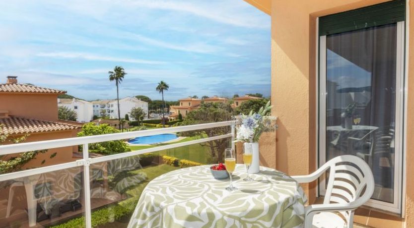 Photo of "Port Pals Sea View" Apartment 5