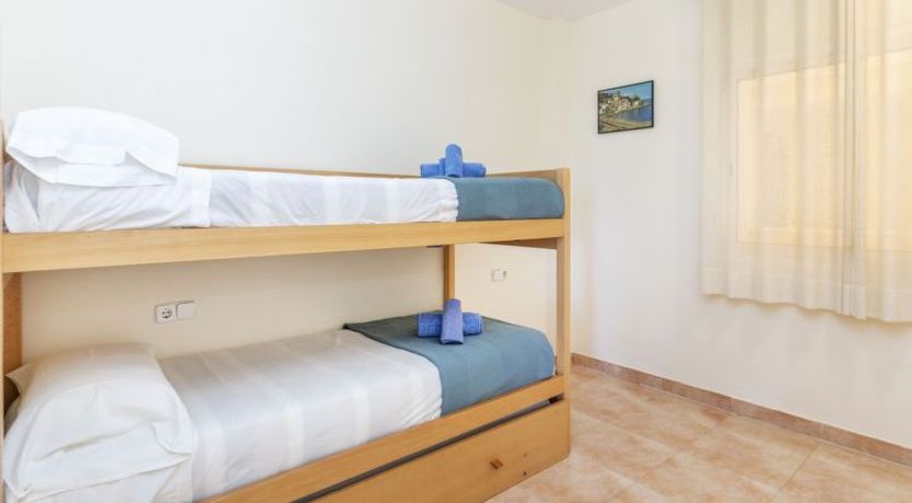 Photo of "Port Pals Golden" Apartment 4