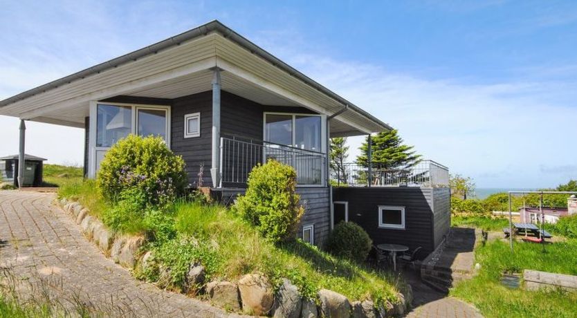 Photo of "Ginny" - 300m to the fjord