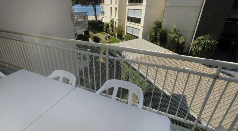 Photo of DMS IV Apartment 3