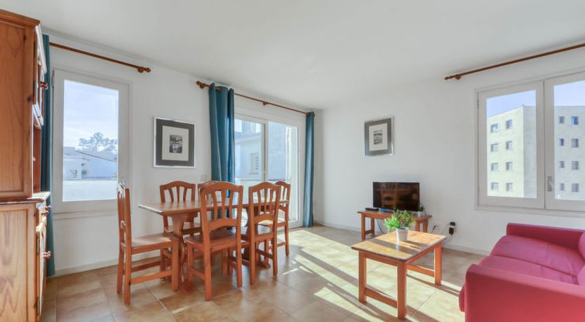 Photo of Platja de Roses Apartment 6