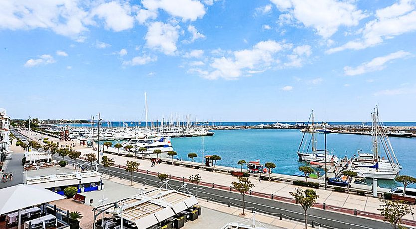 Photo of Cambrils Port