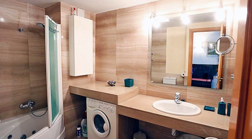 Photo of Cambrils Port