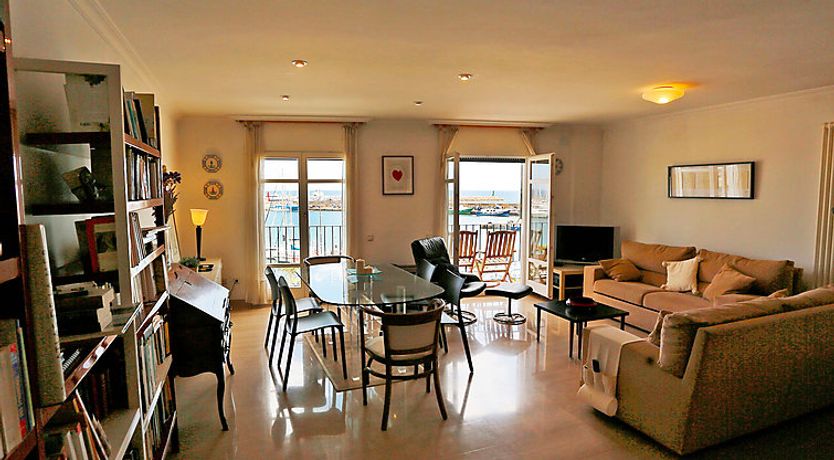 Photo of Cambrils Port