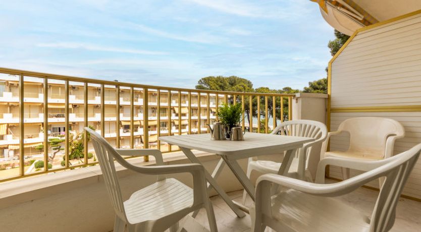 Photo of International Apartment 3