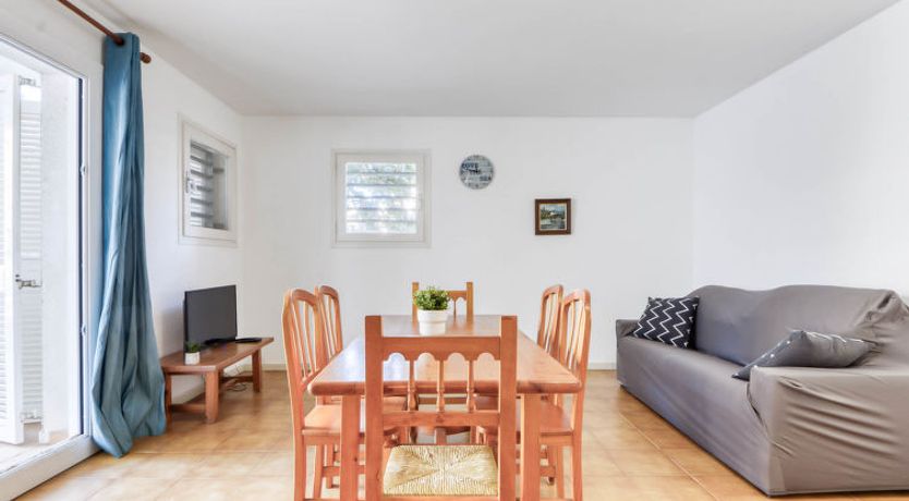 Photo of Platja de Roses Apartment 7