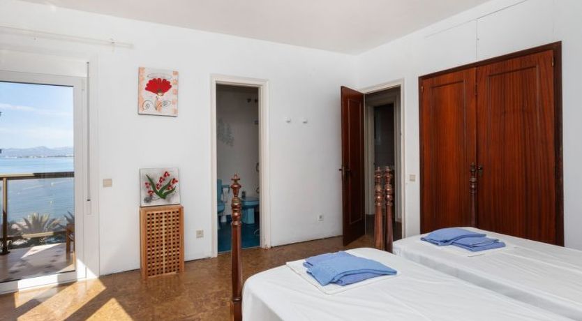 Photo of Acantilados