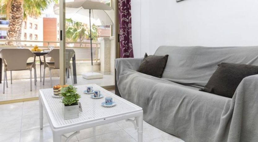 Photo of Jardines Family 205