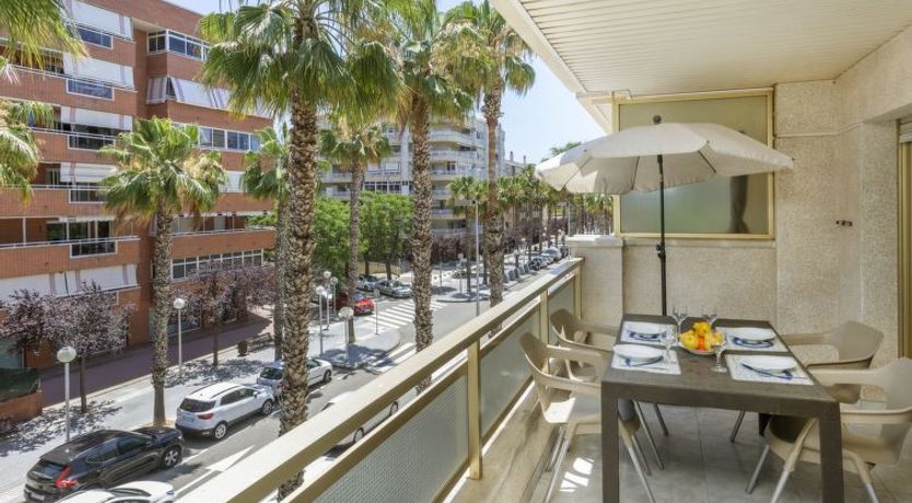 Photo of Jardines Family 205