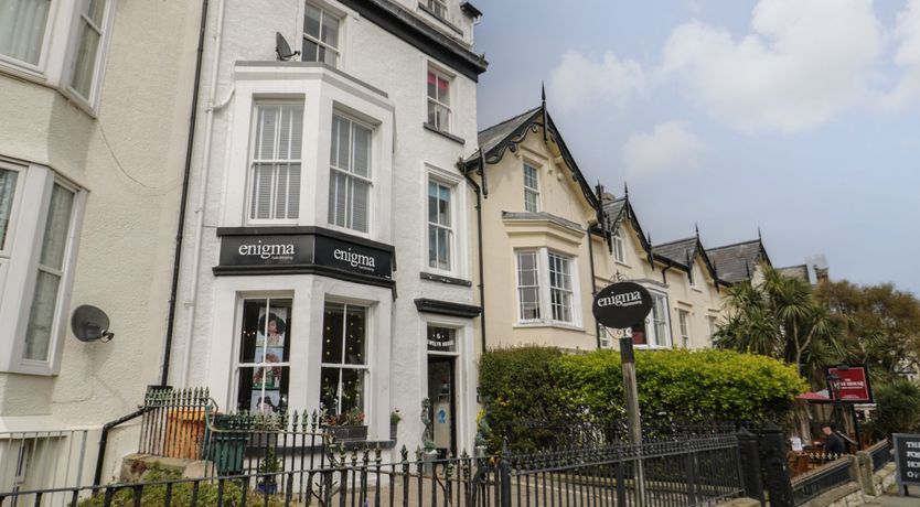 Photo of Llewelyn Apartment