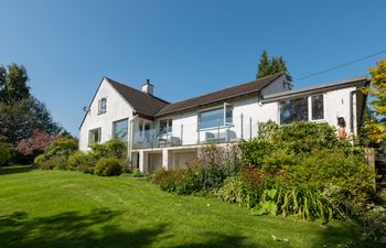 Scarsdale Holiday Cottage