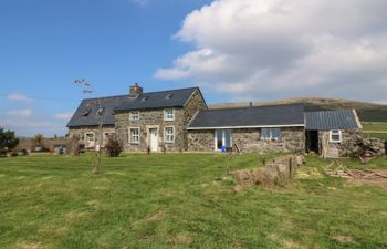 Cefnbron Holiday Cottage