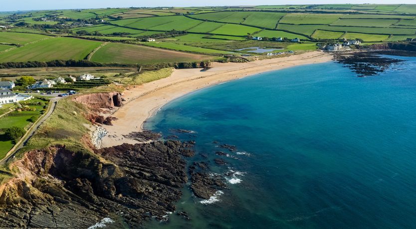 Photo of Rose Thatch