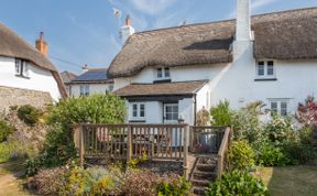 Photo of Rose Thatch