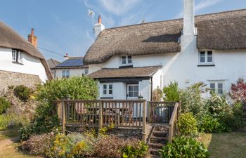 Rose Thatch Holiday Cottage