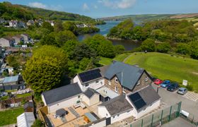 Photo of teifi-villa