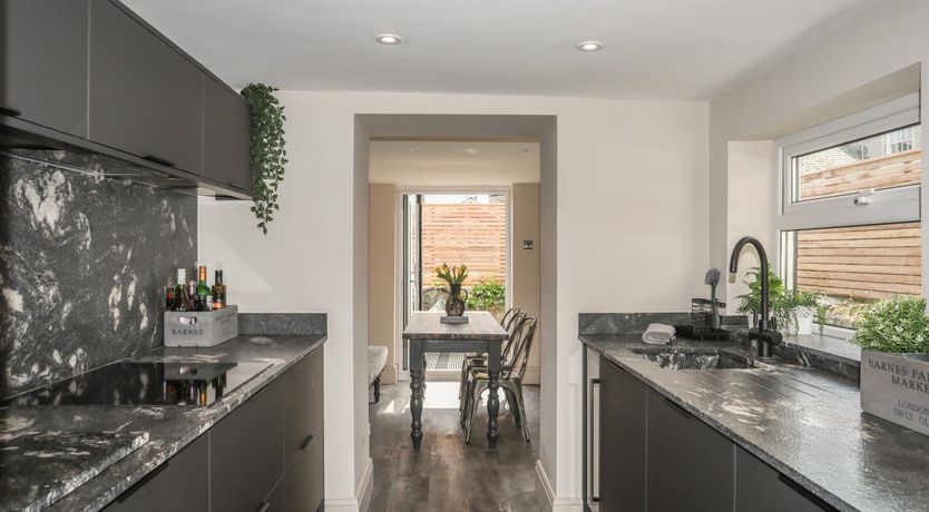 Photo of 15 Rosemary Lane