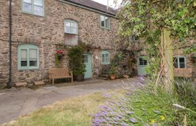 Photo of blackberry-cottage-2