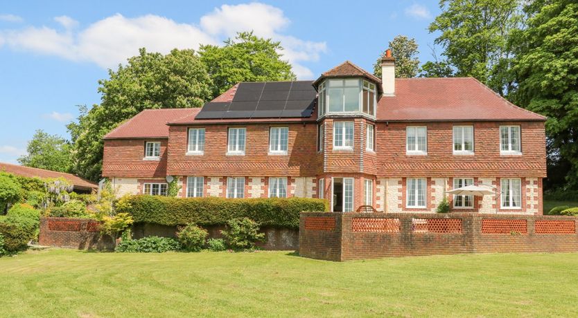 Photo of Coombe Place House