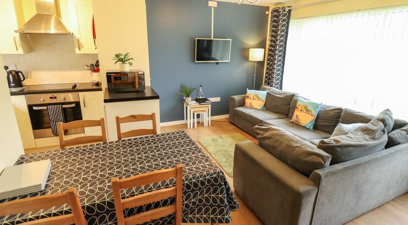 Photo of 12 The Dell