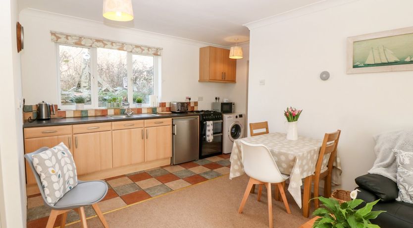 Photo of Glasfor Annex