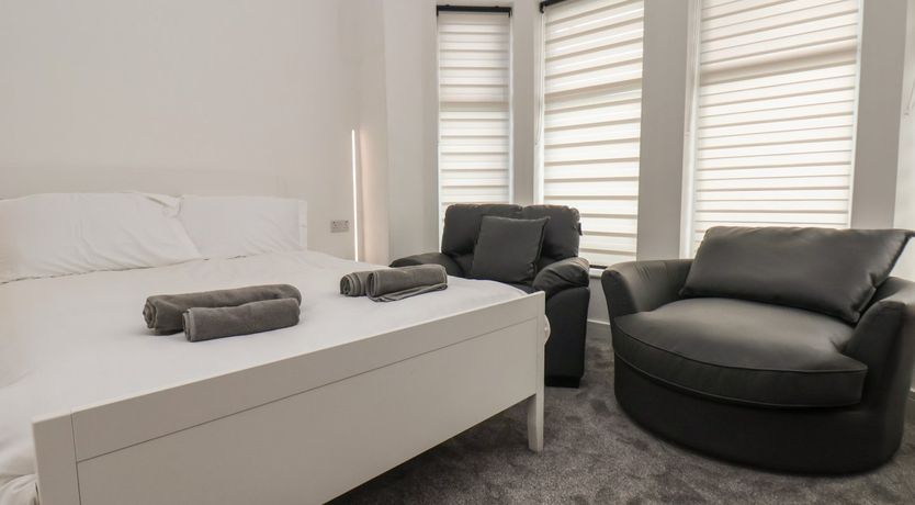 Photo of Frankie’s Seaview 4