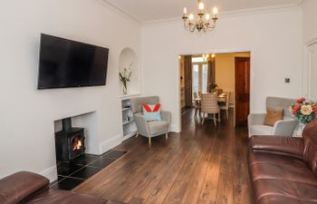 7 Lonsdale Terrace Holiday Cottage
