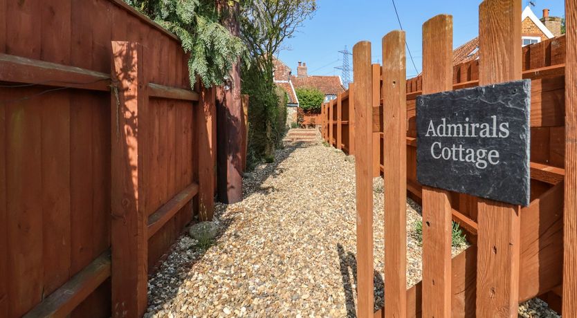 Photo of Admiral Cottage