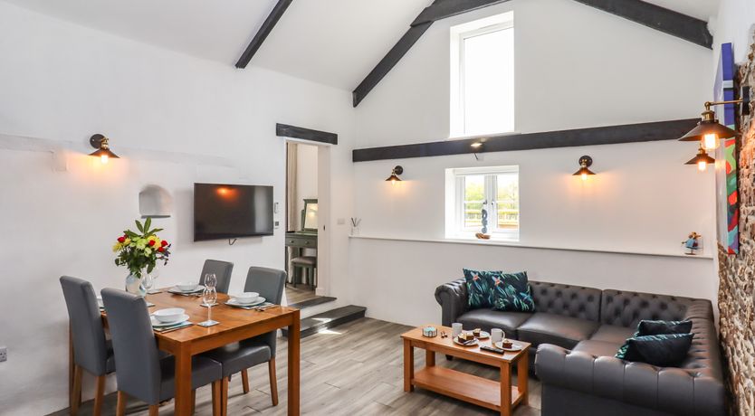 Photo of Strawberry Bank - Kingfisher