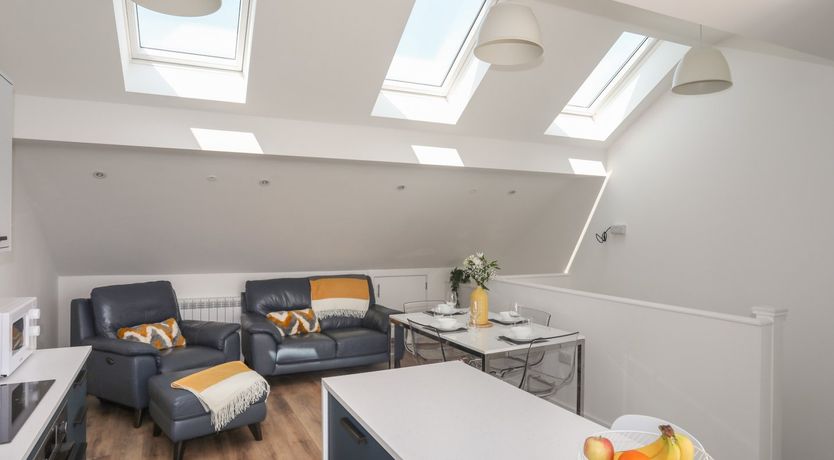 Photo of Golygfa'r Gastell / Castle View