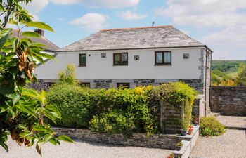 Great Brightor Cob Barn Holiday Cottage