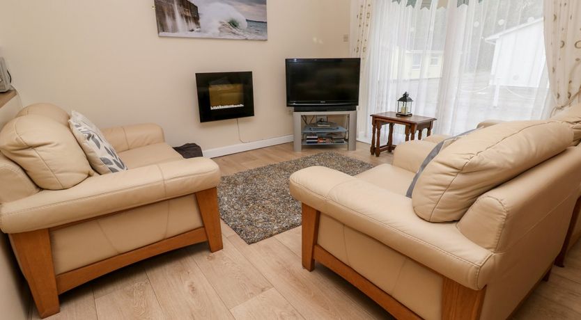 Photo of 17 River Banks