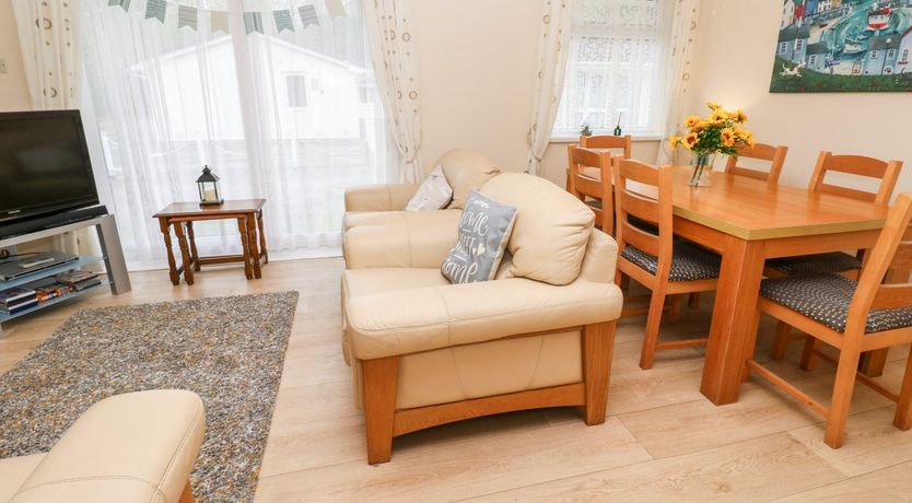 Photo of 17 River Banks