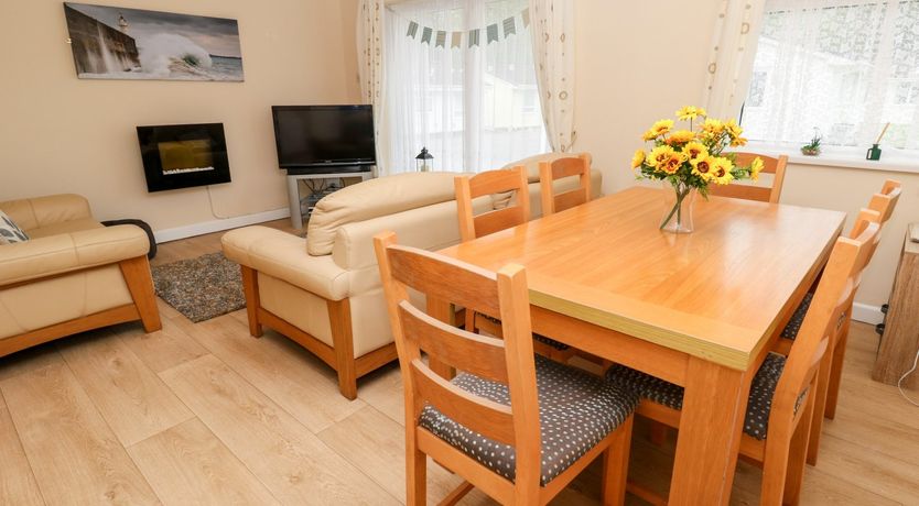 Photo of 17 River Banks