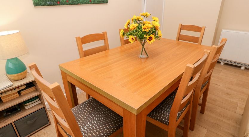 Photo of 17 River Banks