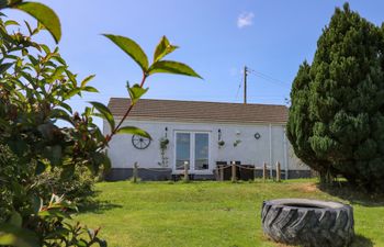 Ty Cwtch Holiday Cottage