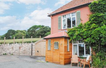 Captain's Lookout Holiday Cottage