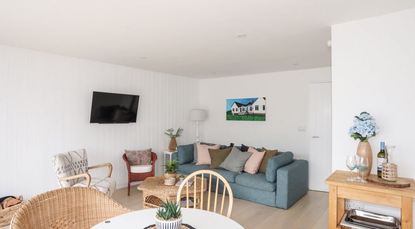 Photo of 31 Sisial Y Mor