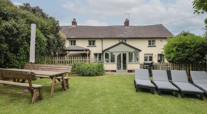 Photo of 2 Pigsfoot Cottages