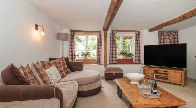 Photo of 2 Pigsfoot Cottages