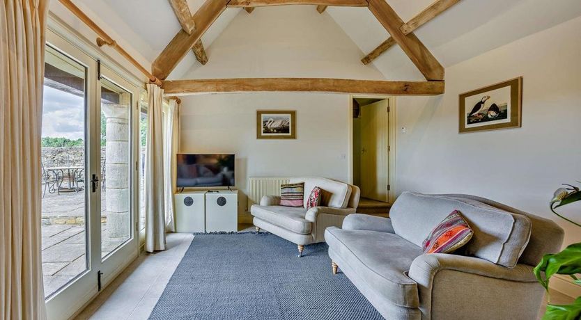 Photo of 3 Bed in Kemble