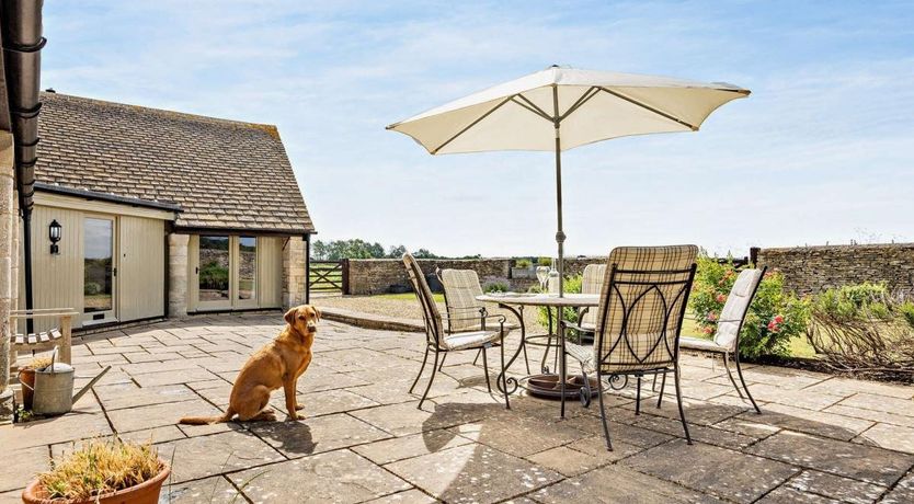 Photo of 3 Bed in Kemble