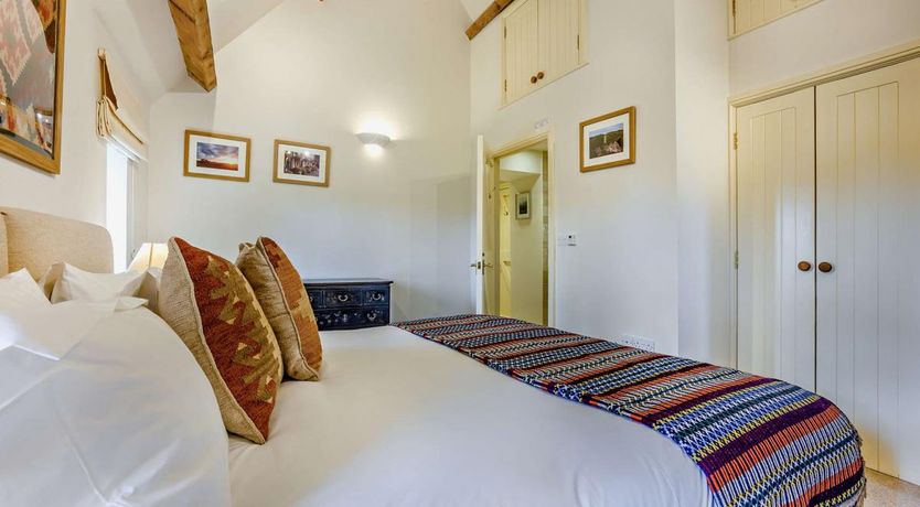 Photo of 3 Bed in Kemble