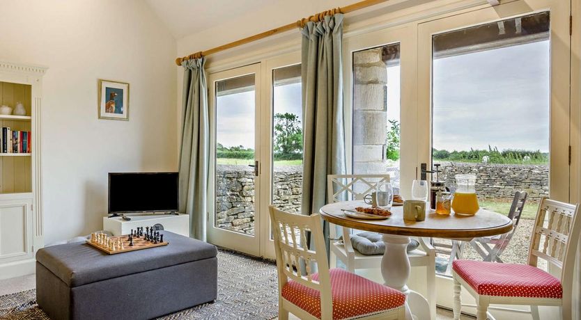 Photo of 1 Bed in Cirencester