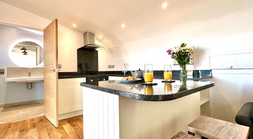Photo of 1 Bed in Bude